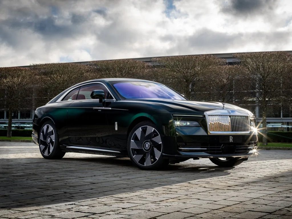 롤스로이스 스펙터 https://mobilityground.com/wp-content/uploads/2026/04/로터스-엘레트라-scaled.webp