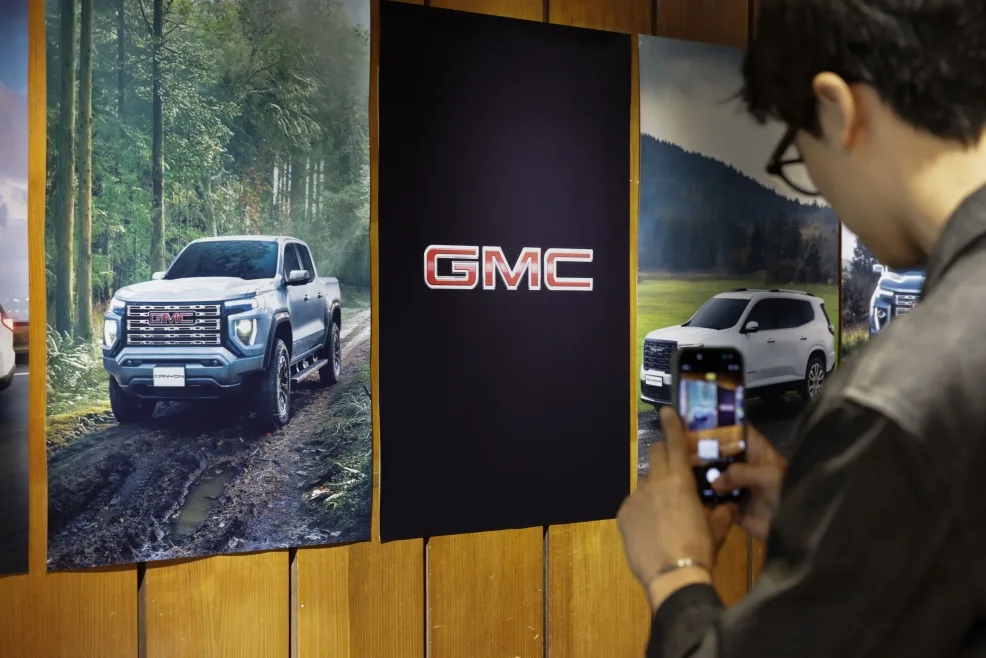 사진 3 GM 한국사업장 ‘CODE G Mission X 행사 촬영 모습 https://mobilityground.com/wp-content/uploads/2026/04/사진-1-GM-한국사업장-‘CODE-G-Mission-X_발대식-기념-단체-사진.webp