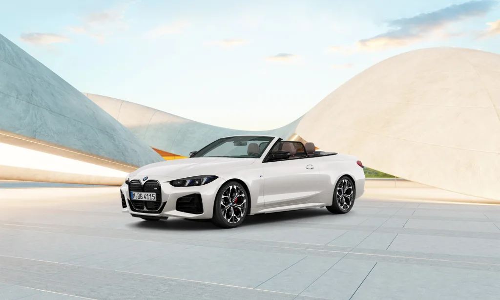 사진 BMW M440i xDrive 컨버터블 프로 미네랄 화이트 에디션 https://mobilityground.com/wp-content/uploads/2026/04/사진-BMW-420i-컨버터블-M-스포츠-프로-아틱-레이스-블루-에디션.webp