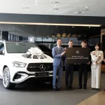 메르세데스-벤츠 코리아, ‘리테일 오브 더 퓨처(RoF)’ 전환 후 국내 첫 계약 고객 차량 인도식 개최