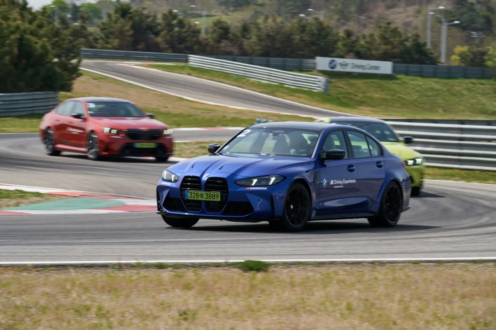 사진6 BMW 코리아 BMW M 팬들을 위한 축제 ‘BMW M FEST 2026 성황리에 마무리 https://mobilityground.com/wp-content/uploads/2026/04/사진6-BMW-코리아-BMW-M-팬들을-위한-축제-‘BMW-M-FEST-2026-성황리에-마무리.webp