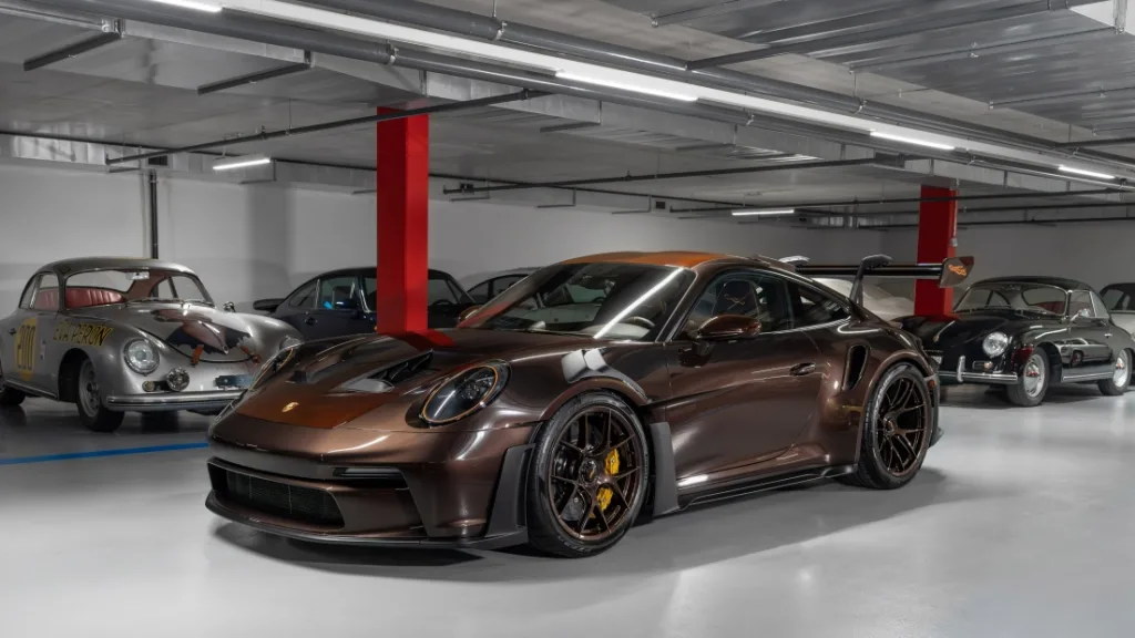 포르쉐 911 GT3 RS, Performance meets design: a 911 GT3 RS beyond the standard