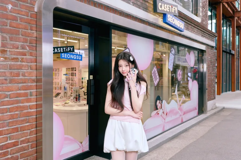 아일릿 원희 깜짝 방문, 케이스티파이 신제품 성수서 6월 말까지 체험