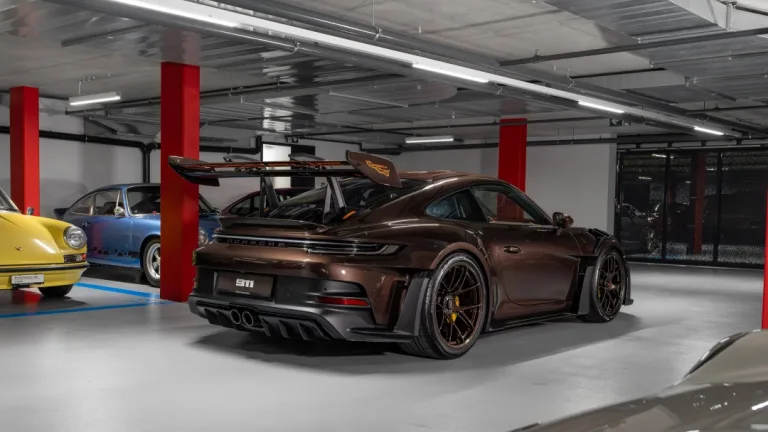 포르쉐 911 GT3 RS, Performance meets design: a 911 GT3 RS beyond the standard