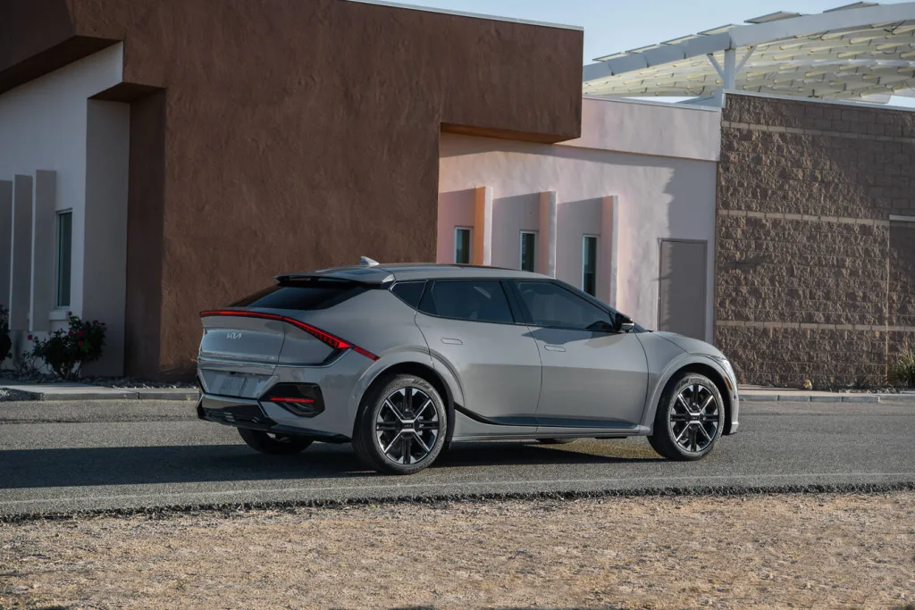 24345 2026 EV6 https://mobilityground.com/wp-content/uploads/2026/05/24347_2026_EV6.webp