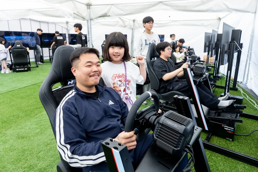 260511 현대차 ‘현대 N 레이싱 시뮬레이터 출시 사진3 https://mobilityground.com/wp-content/uploads/2026/05/260511-현대차-‘현대-N-레이싱-시뮬레이터-출시-사진1.webp