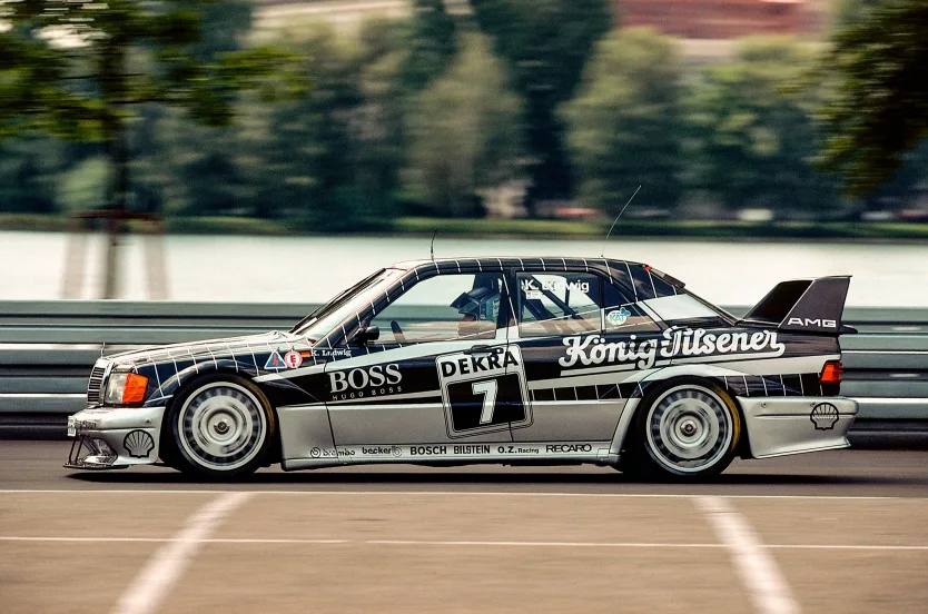 메르세데스-벤츠 박물관, 벤츠 190 E 2.5-16 EVO II, Mercedes-Benz „EVO II“: Faszinierender Kult-Klassiker mit DTM-DNA