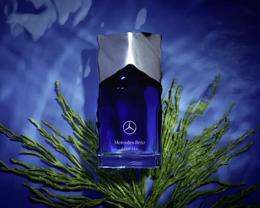 메르세데스-벤츠 딥 씨 향수, The new Mercedes-Benz DEEP SEA fragrance: embodiment of the sea depths