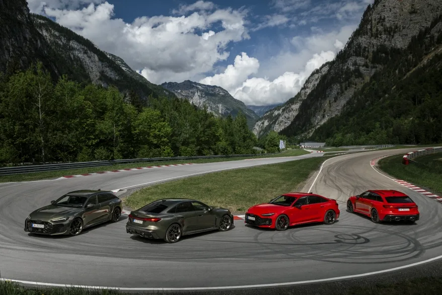 아우디 RS 5, The new Audi RS 5: cross-site engine development