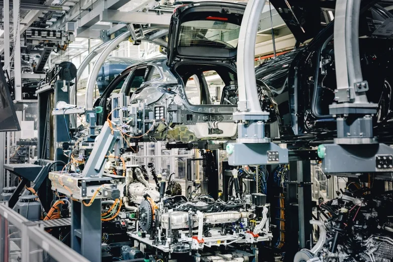 아우디 RS 5, The new Audi RS 5: cross-site engine development