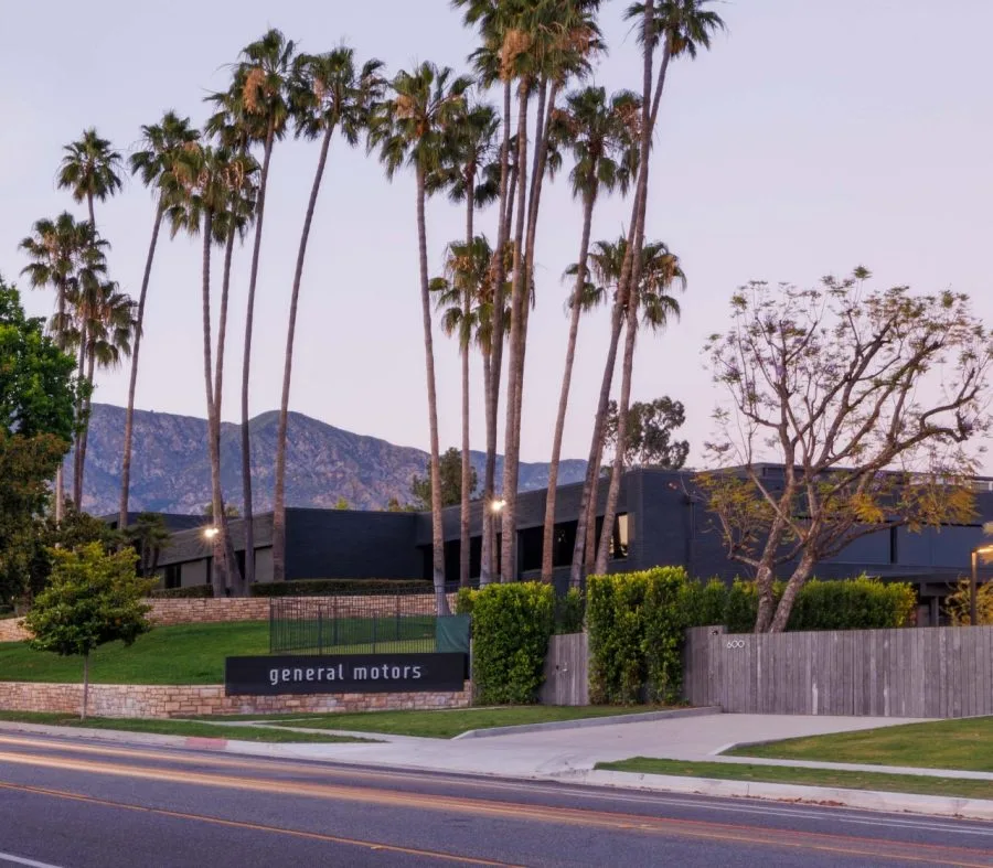 General Motors Opens Advanced Design Studio in Pasadena, California 1 GMC 허머 X 콘셉트, GM officially opens new Advanced Design Pasadena Studio, reveals GMC HUMMER X truck and SUV concepts