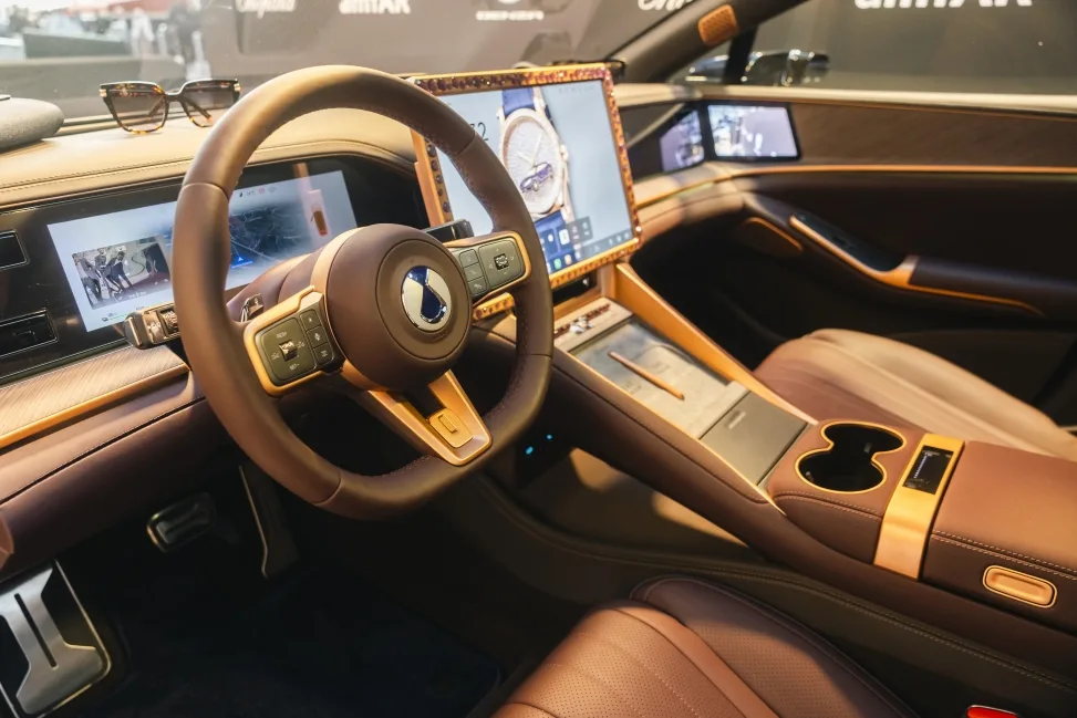 DENZA and Chopard Unveil One-Off Z9GT for 2026 Cannes Film Festival 3 BYD 덴자 쇼파드 테일러-메이드 Z9 GT, DENZA Chopard Z9GT arrives to light up Cannes Festival
