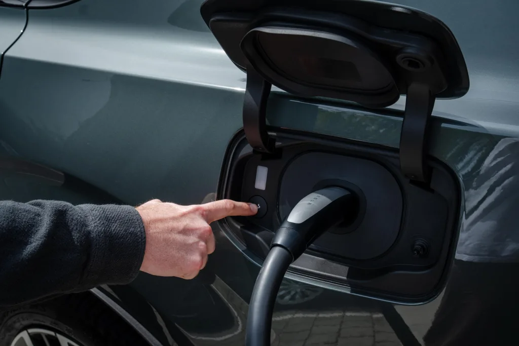 Volvo Drivers Access Tesla Superchargers in 29 European Countries by Q4 2026 2 볼보 전기차, 테슬라 슈퍼차저 사용 가능, Fast charging gets even easier for all-electric Volvo drivers