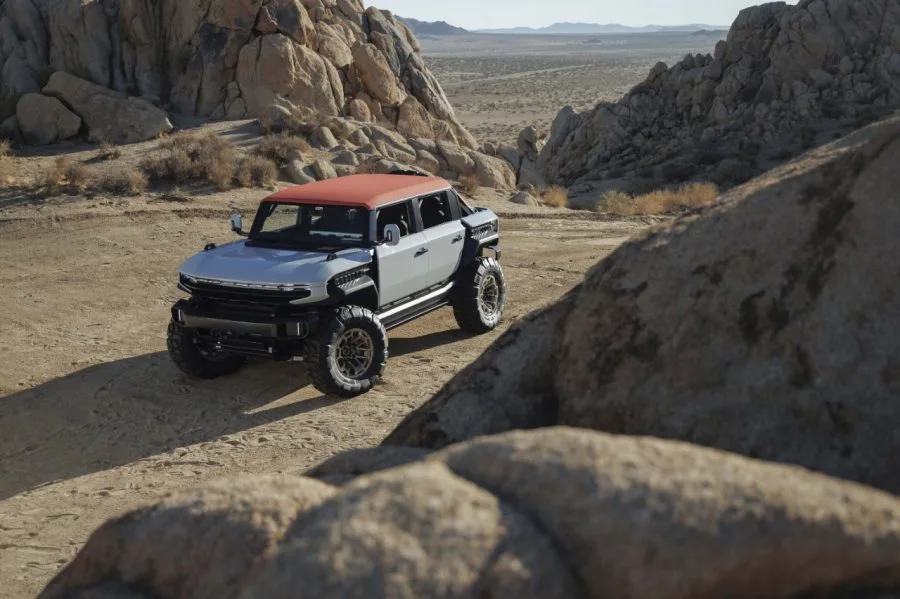 General Motors Opens Advanced Design Studio in Pasadena, California 2 GMC 허머 X 콘셉트, GM officially opens new Advanced Design Pasadena Studio, reveals GMC HUMMER X truck and SUV concepts