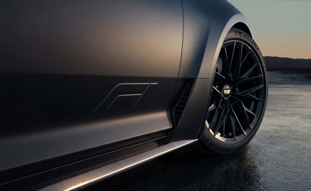 캐딜락 CTS-V 블랙윙, Blackwing hits the track: Introducing the Cadillac CT5-V Blackwing F1® Collector Series