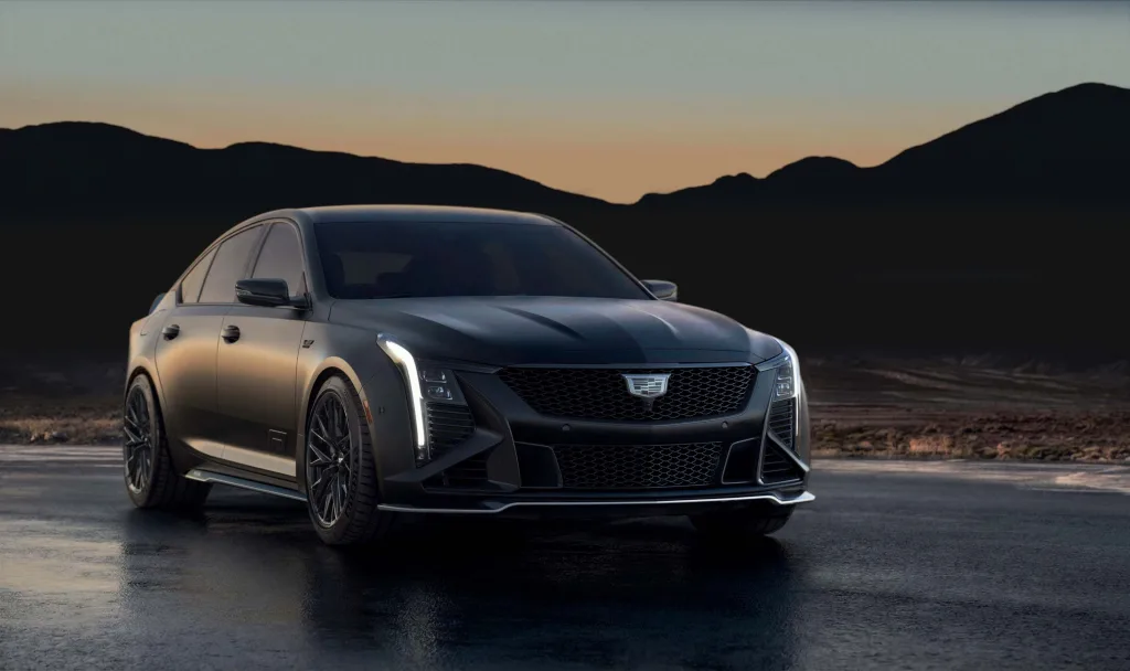 캐딜락 CTS-V 블랙윙, Blackwing hits the track: Introducing the Cadillac CT5-V Blackwing F1® Collector Series