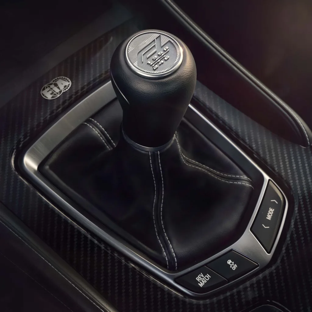 캐딜락 CTS-V 블랙윙, Blackwing hits the track: Introducing the Cadillac CT5-V Blackwing F1® Collector Series