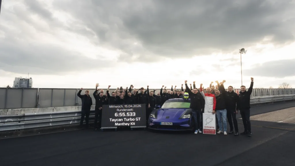 포르쉐 타이칸 터보 GT 만타이 키트 바이작 패키지 뉘르부르크링, Taycan Turbo GT with Manthey Kit sets new record with a time of 06:55.533 minutes