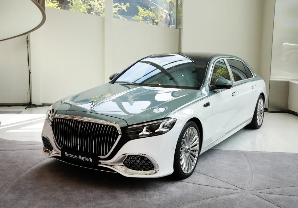사진 더 뉴 메르세데스 마이바흐 S 클래스 3 https://mobilityground.com/wp-content/uploads/2026/04/사진-2-메르세데스-벤츠-‘혁신의-140주년-캠페인-차량-‘더-뉴-S-클래스The-new-S-Class.webp