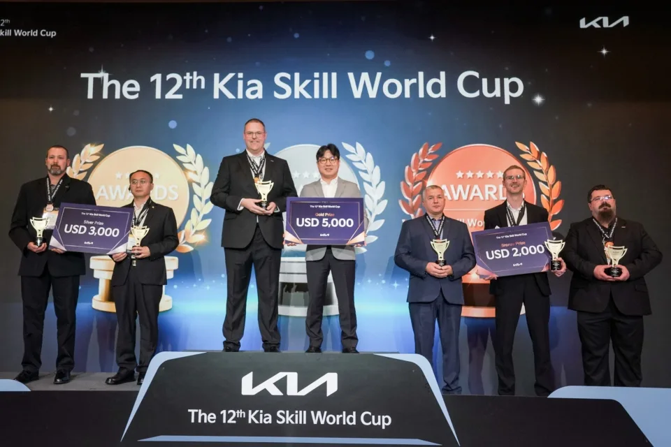 40개국 42명 글로벌 정비사 경쟁, 기아 제12회 스킬 월드컵 개최 1 사진1 기아 제 12회 스킬 월드컵 성료 https://mobilityground.com/wp-content/uploads/2026/05/사진1-기아-제-12회-스킬-월드컵-성료.webp