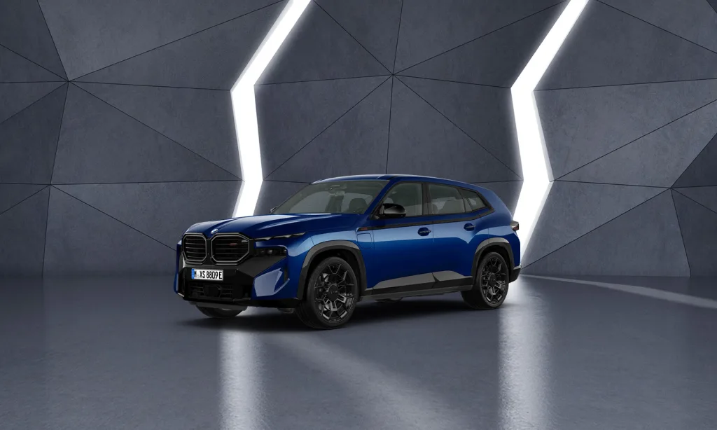 "M2부터 XM까지 9종" BMW 코리아, 5월 온라인 한정 에디션 12일 출시 6 사진7 BMW 5월 온라인 한정 에디션 XM 레이블 마리나 베이 블루 에디션 https://mobilityground.com/wp-content/uploads/2026/05/사진1-BMW-5월-온라인-한정-에디션_M2-쿠페-상파울로-옐로우-에디션.webp