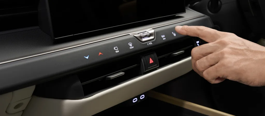 New Lexus ES Revealed: 8th-Generation Sedan with HEV and BEV, 670 km Range and World-First Tech 3 렉서스 ES, LEXUS、新型「ES」を発売, Lexus Launches All-New Eighth-Generation ES with HEV and BEV Powertrains, Lexus ES