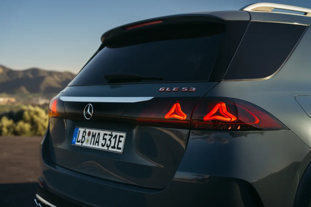메르세데스-AMG GLE 53 4MATIC+와 메르세데스-AMG GLE 53 하이브리드 4MATIC+, The new Mercedes-AMG GLE 53 4MATIC+ and GLE 53 HYBRID 4MATIC+ are now available to order