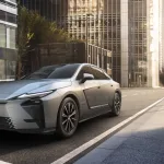 렉서스 ES, LEXUS、新型「ES」を発売, Lexus Launches All-New Eighth-Generation ES with HEV and BEV Powertrains, Lexus ES