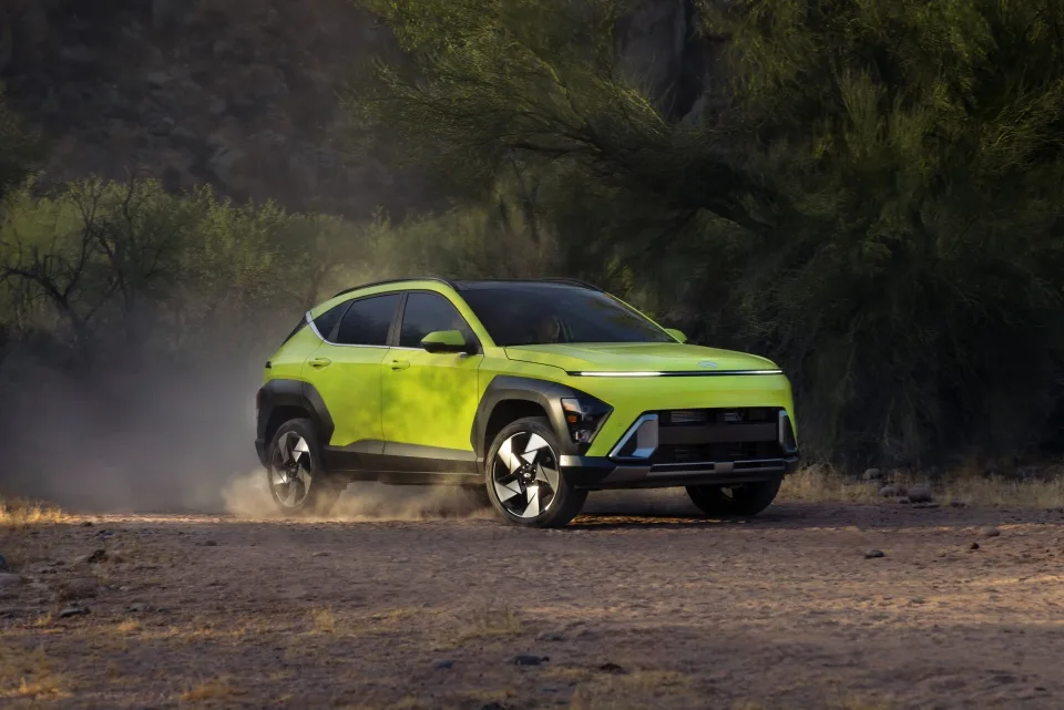 현대차 코나, 현대자동차 코나, Hyundai’s New Hispanic Marketing Campaign for the 2026 Kona Gives “No Inventes” a Whole New Meaning