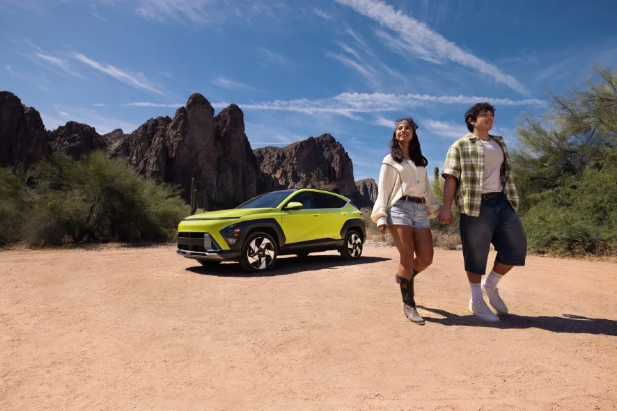 현대차 코나, 현대자동차 코나, Hyundai’s New Hispanic Marketing Campaign for the 2026 Kona Gives “No Inventes” a Whole New Meaning