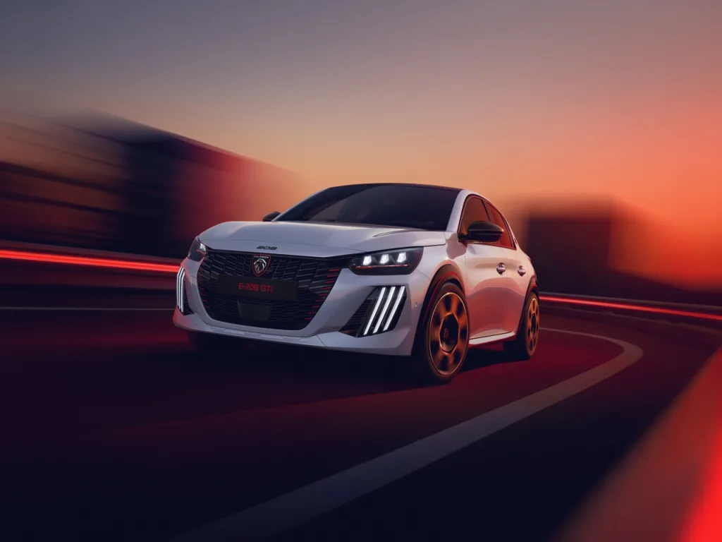 PEUGEOT E-208 GTi Becomes Brand's First 100% Electric GTi Model 3 푸조 E-208 GTi, PEUGEOT E-208 GTi: A NEW LEGEND IS BORN ORDERS ARE OPEN FOR THE NEW ELECTRIC HOT HATCH, BACKED BY BEST-IN-CLASS PERFORMANCE FIGURES.