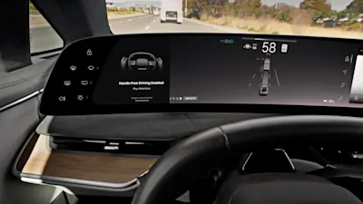 Lucid Gravity SUV Gains Hands-Free Driving via DreamDrive 2 Pro OTA Update 1 루시드 그래비티 핸즈프리 드라이빙 업데이트, Lucid Rolls Out Hands-Free Driving Assist and New Software Features for Lucid Gravity in North America