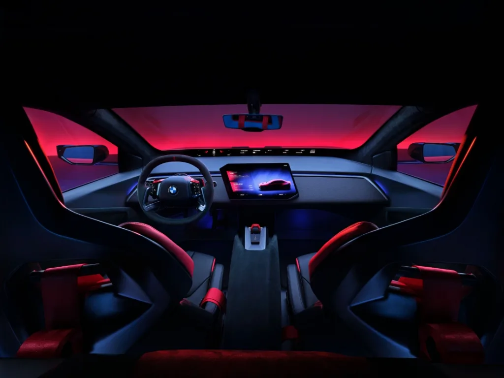 BMW M Concept Neue Klasse Debuts at 24 Hours of Le Mans with New Design Language 4 BMW M 콘셉트 노이어 클라쎄, Design meets Performance: The BMW M Concept Neue Klasse – World Premiere at the 24 Hours of Le Mans.