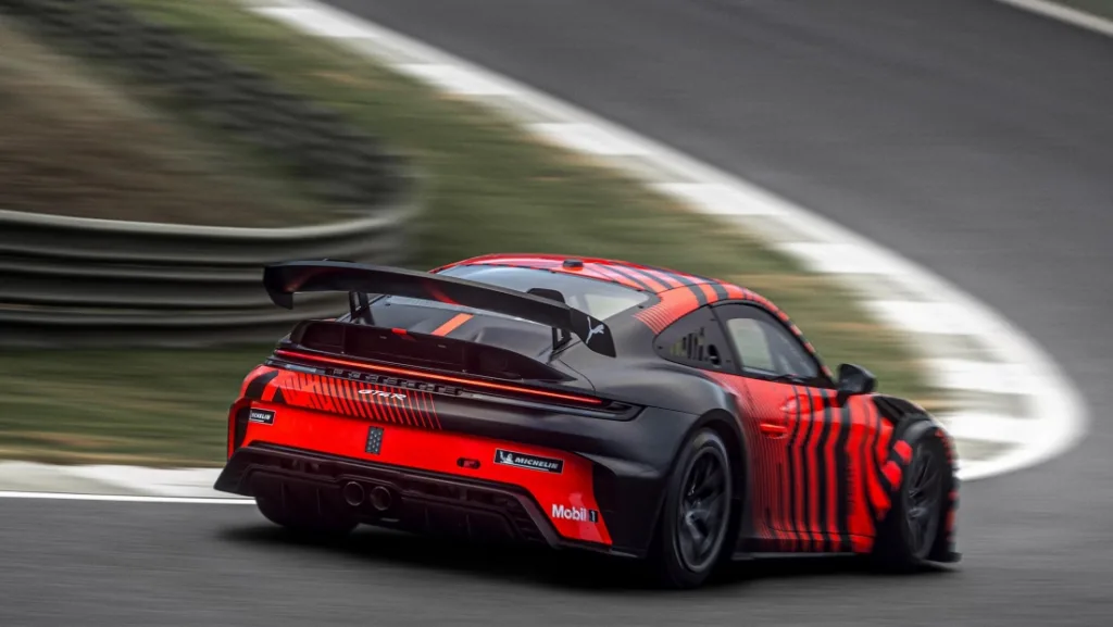 포르쉐 911 GT4 R, Porsche unveils the new 911 GT4 R for global customer motorsport