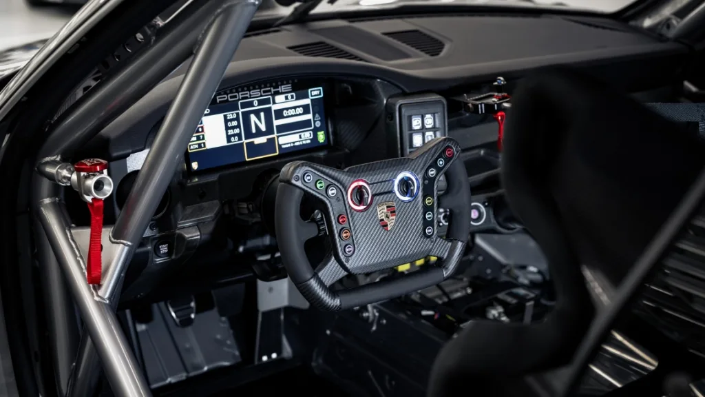 포르쉐 911 GT4 R, Porsche unveils the new 911 GT4 R for global customer motorsport