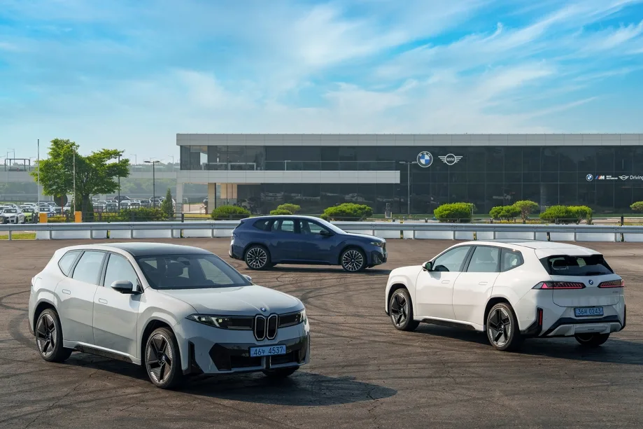 사진1 BMW 코리아 차세대 프리미엄 순수전기 SAV 더 뉴 BMW iX3 국내 공식 출시 https://mobilityground.com/wp-content/uploads/2026/06/사진6-BMW-코리아-차세대-프리미엄-순수전기-SAV-더-뉴-BMW-iX3-국내-공식-출시.webp