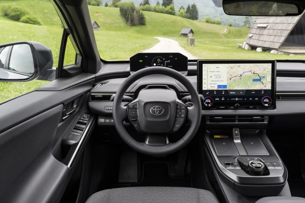 토요타 bz4x 투어링, The new Toyota bZ4X Touring: an SUV for electrified adventures