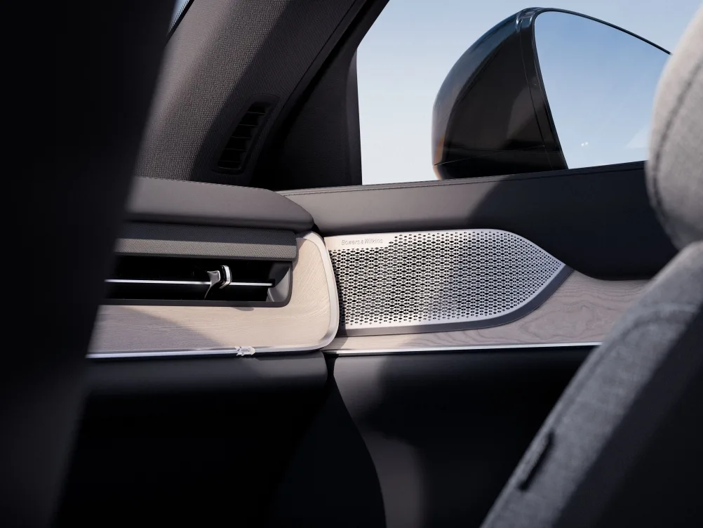 볼보 애플 뮤직 업데이트, Apple Music coming to more than two million Volvo cars, with up to three months free subscriptions