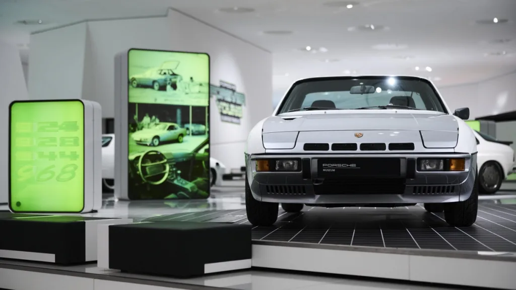 포르쉐 박물관 특별 전시, Porsche honours 50 years of Transaxle