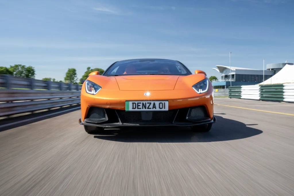 DENZA Unveils Z Supercar With 1,604PS and 9 minute full charge 6 BYD 그룹 덴자 Z, Born to perform, built to win: DENZA launches the supercar DENZA Z