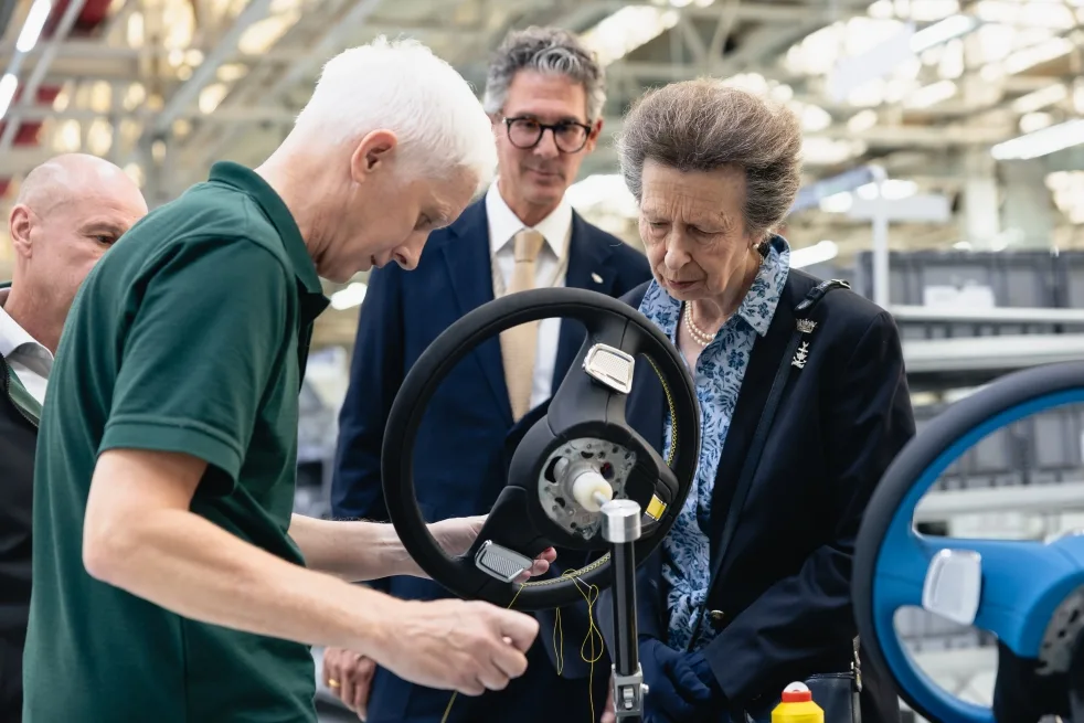 Bentley The Princess Royal 2026 11 https://mobilityground.com/wp-content/uploads/2026/07/Bentley-The-Princess-Royal-2026-4.webp