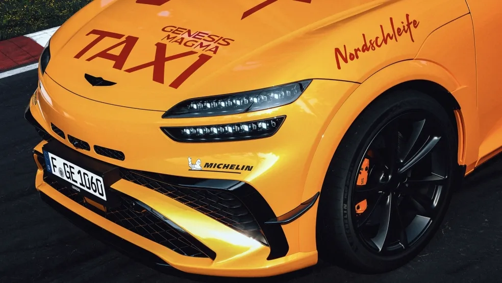 Genesis GV60 Magma Joins Nordschleife Track Taxi Programme Alongside G70 5 제네시스 GV60 마그마, Genesis GV60 MAGMA BRINGS ELECTRIFYING PERFORMANCE TO GENESIS TRACK TAXI PROGRAMME