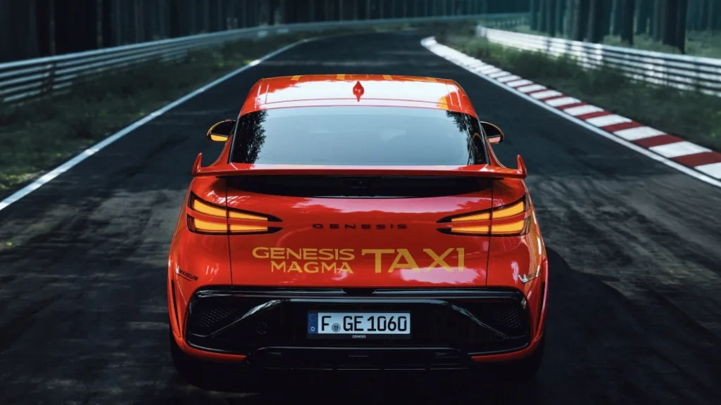 G70 이어 GV60 마그마로, 제네시스 트랙택시 골라서 타볼까? 3 GV60 MAGMA BRINGS ELECTRIFYING PERFORMANCE TO GENESIS TRACK TAXI PROGRAMME 7 https://mobilityground.com/wp-content/uploads/2026/07/GV60-MAGMA-BRINGS-ELECTRIFYING-PERFORMANCE-TO-GENESIS-TRACK-TAXI-PROGRAMME-6.webp