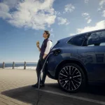 BMW iX3·i7 주인공으로, BMW, 5편의 소셜미디어 혁신 필름 시리즈 공개, BMW innovation campaign enters its next round: Humorous videos showcase intelligent technologies in the BMW iX3 and BMW i7.