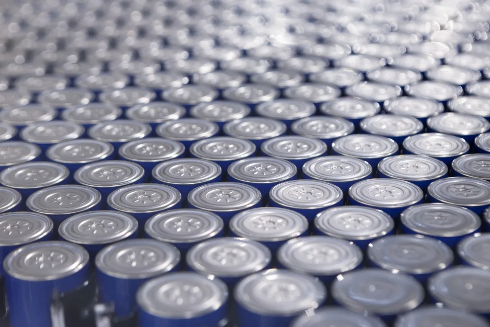 P90646680 highRes battery cells 06 202 https://mobilityground.com/wp-content/uploads/2026/07/P90646710_highRes_bmw-g65-sustainabili.webp