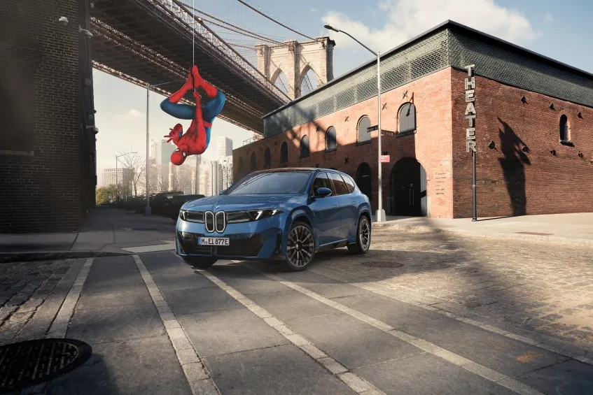 P90651330 highRes bmw brings the neue https://mobilityground.com/wp-content/uploads/2026/07/P90651331_highRes_bmw-brings-the-neue-.webp