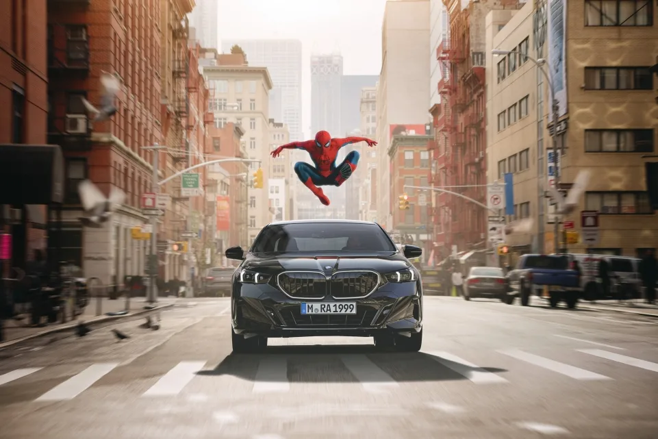 P90651333 highRes bmw brings the neue https://mobilityground.com/wp-content/uploads/2026/07/P90651331_highRes_bmw-brings-the-neue-.webp