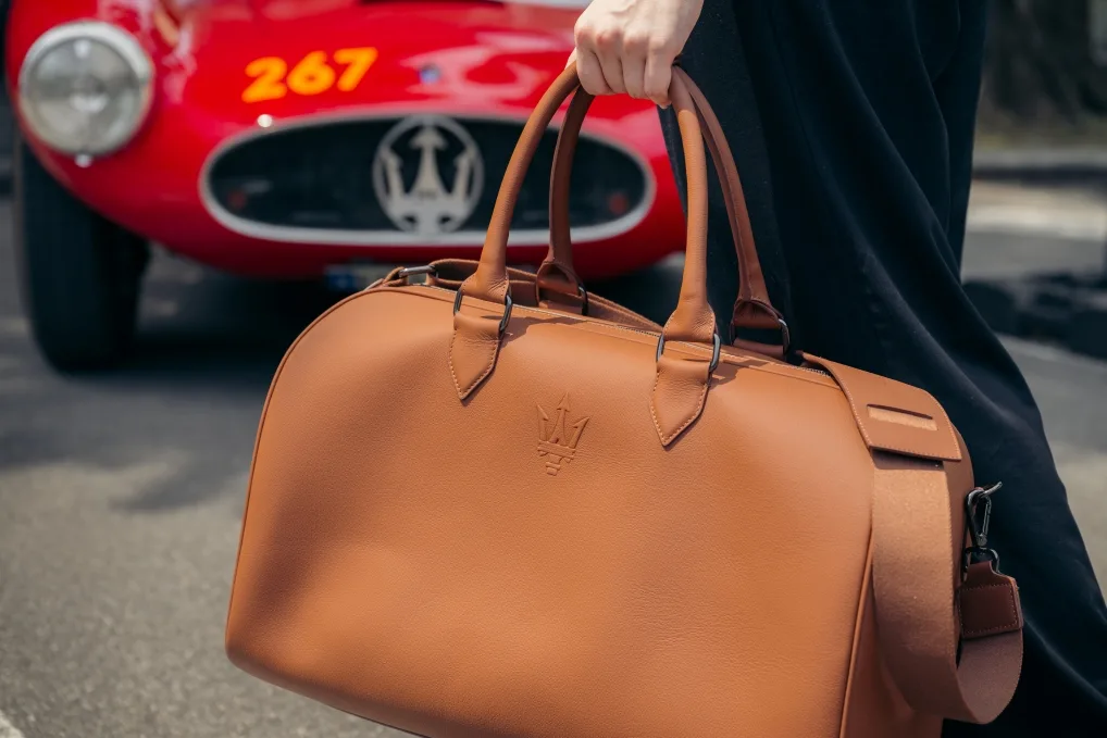Maserati and Poltrona Frau Launch 100-Piece Weekend Bag for Trident Centenary 4 마세라티 창립 100주년 기념, 폴트로나 프라우와 손잡고 위켄드백 100개 한정 출시, Maserati and Poltrona Frau In Motion present: Maserati Weekend Bag