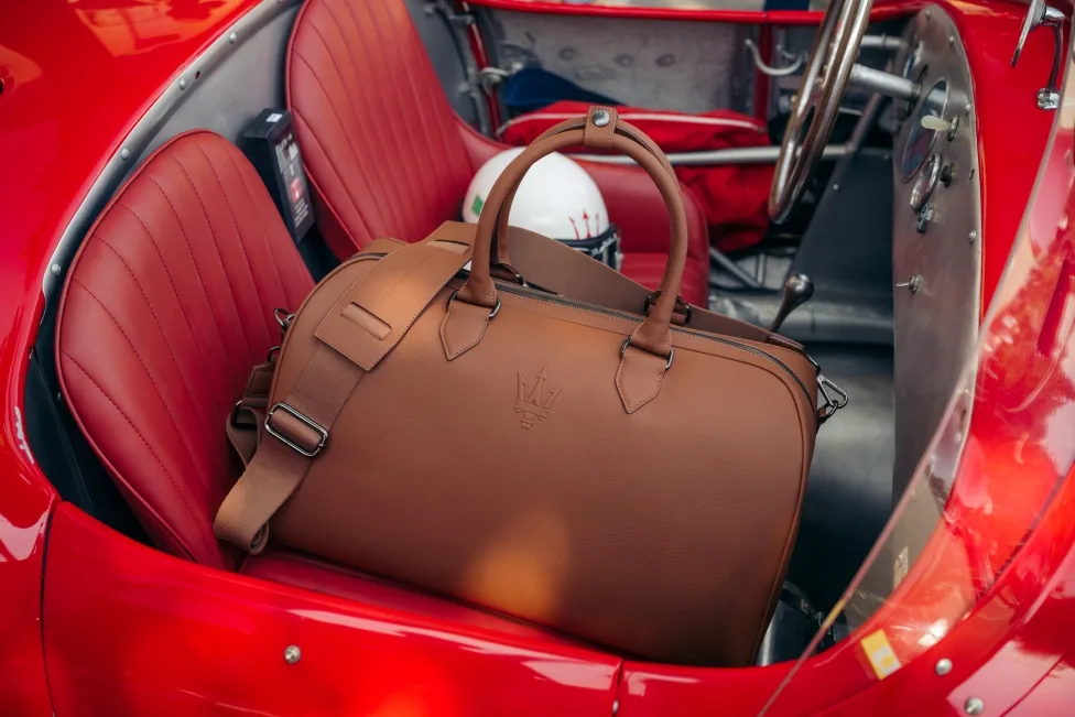 Maserati and Poltrona Frau Launch 100-Piece Weekend Bag for Trident Centenary 1 마세라티 창립 100주년 기념, 폴트로나 프라우와 손잡고 위켄드백 100개 한정 출시, Maserati and Poltrona Frau In Motion present: Maserati Weekend Bag