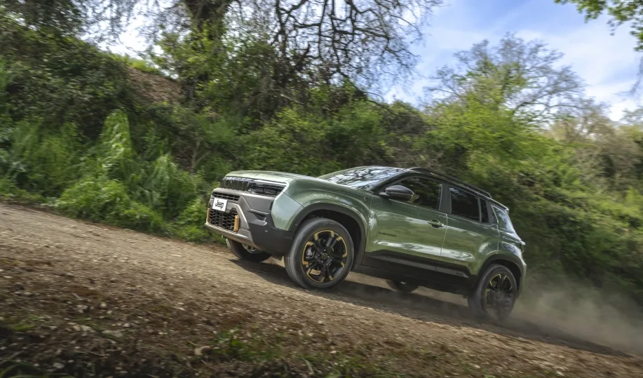 New Jeep Avenger Debuts with 85th Anniversary Edition and Fresh Features 3 지프 어벤저, New Jeep® Avenger: the evolution of compact freedom. Orders open today featuring the 85th Anniversary Special Edition